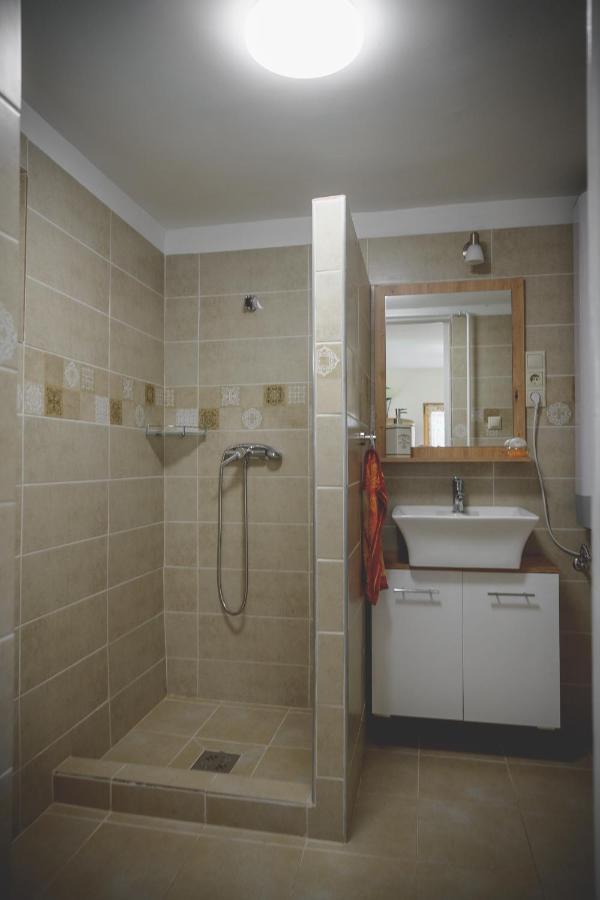 Jurta Debrecen Hotel Екстериор снимка